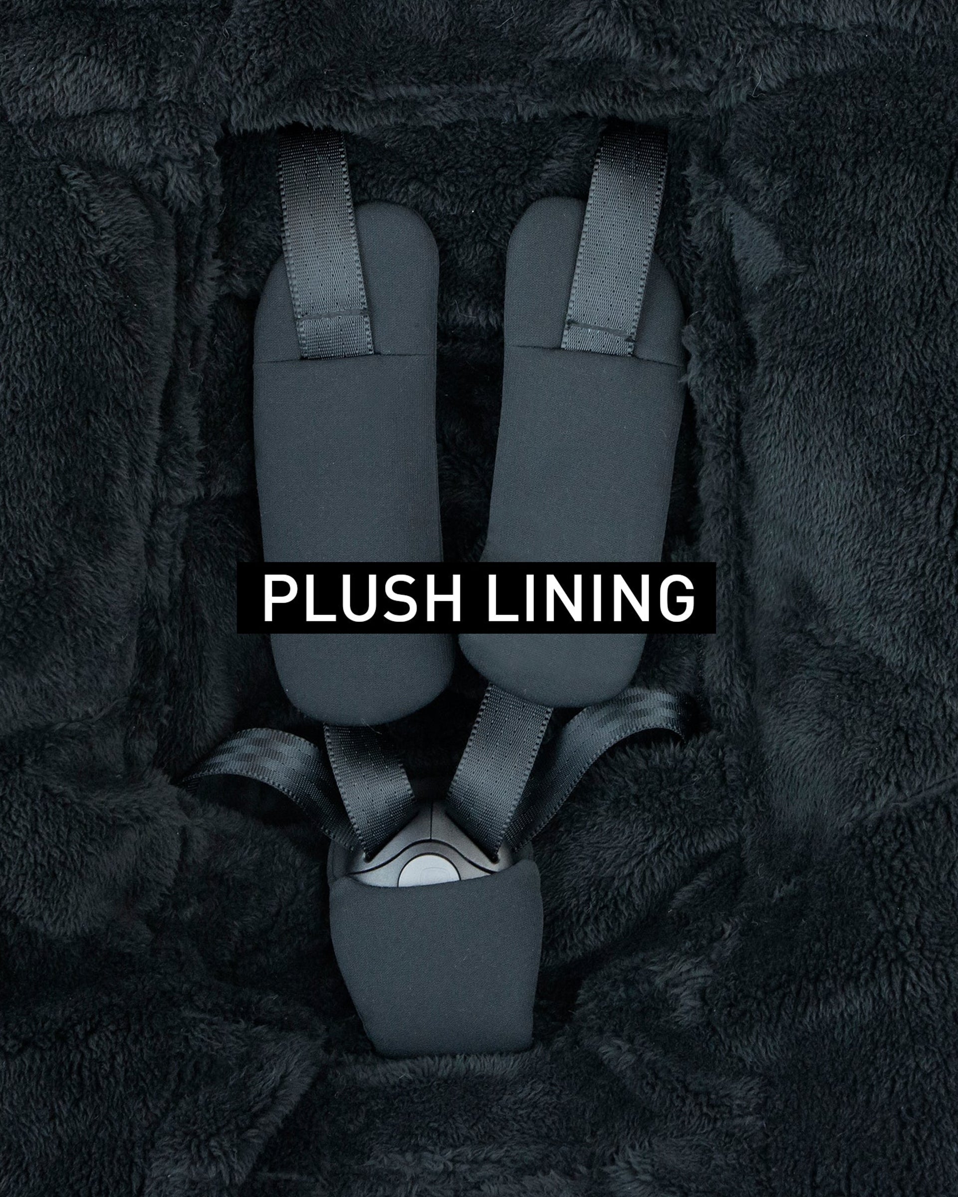 Black Plush//