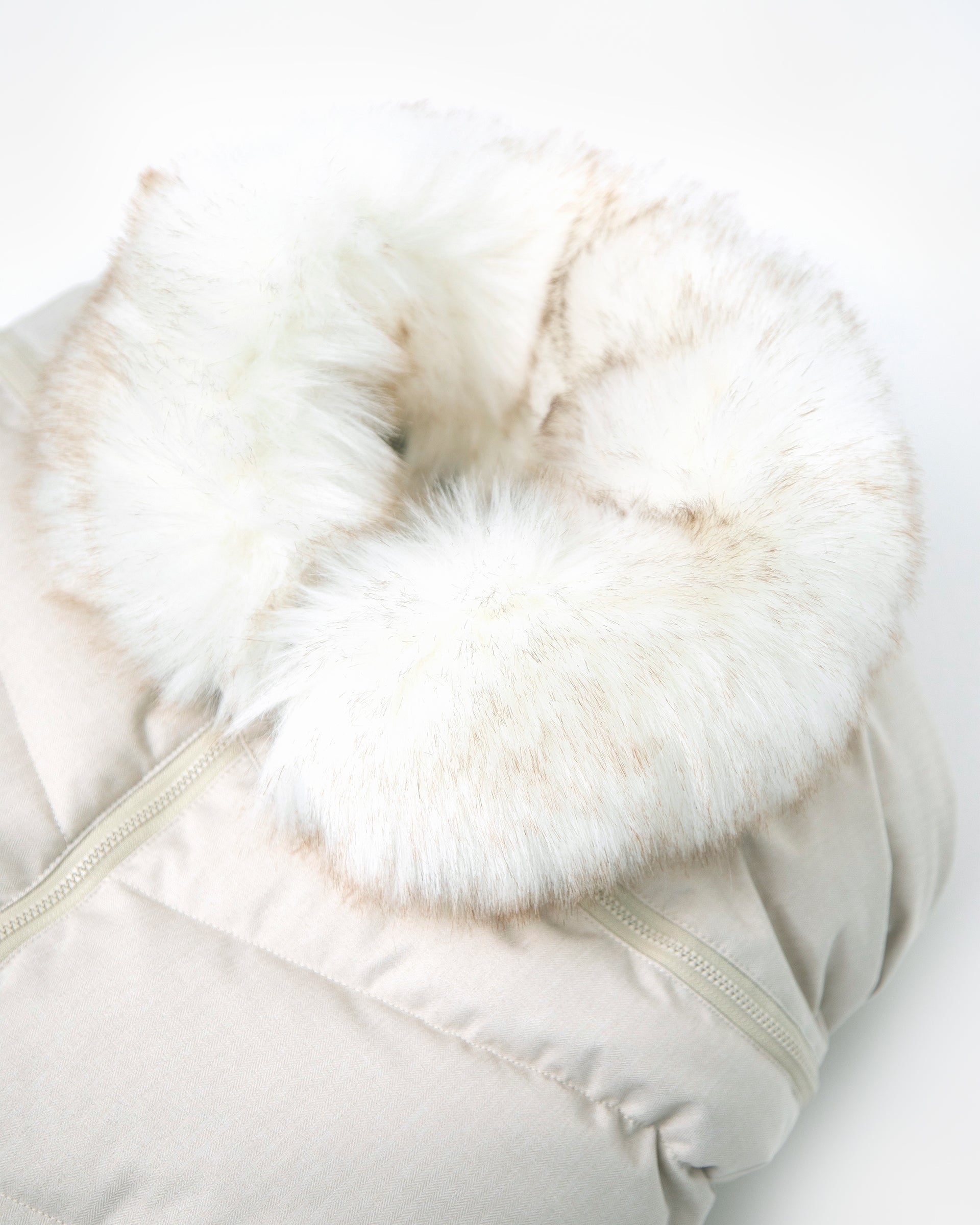 Heather Beige Faux Fur//