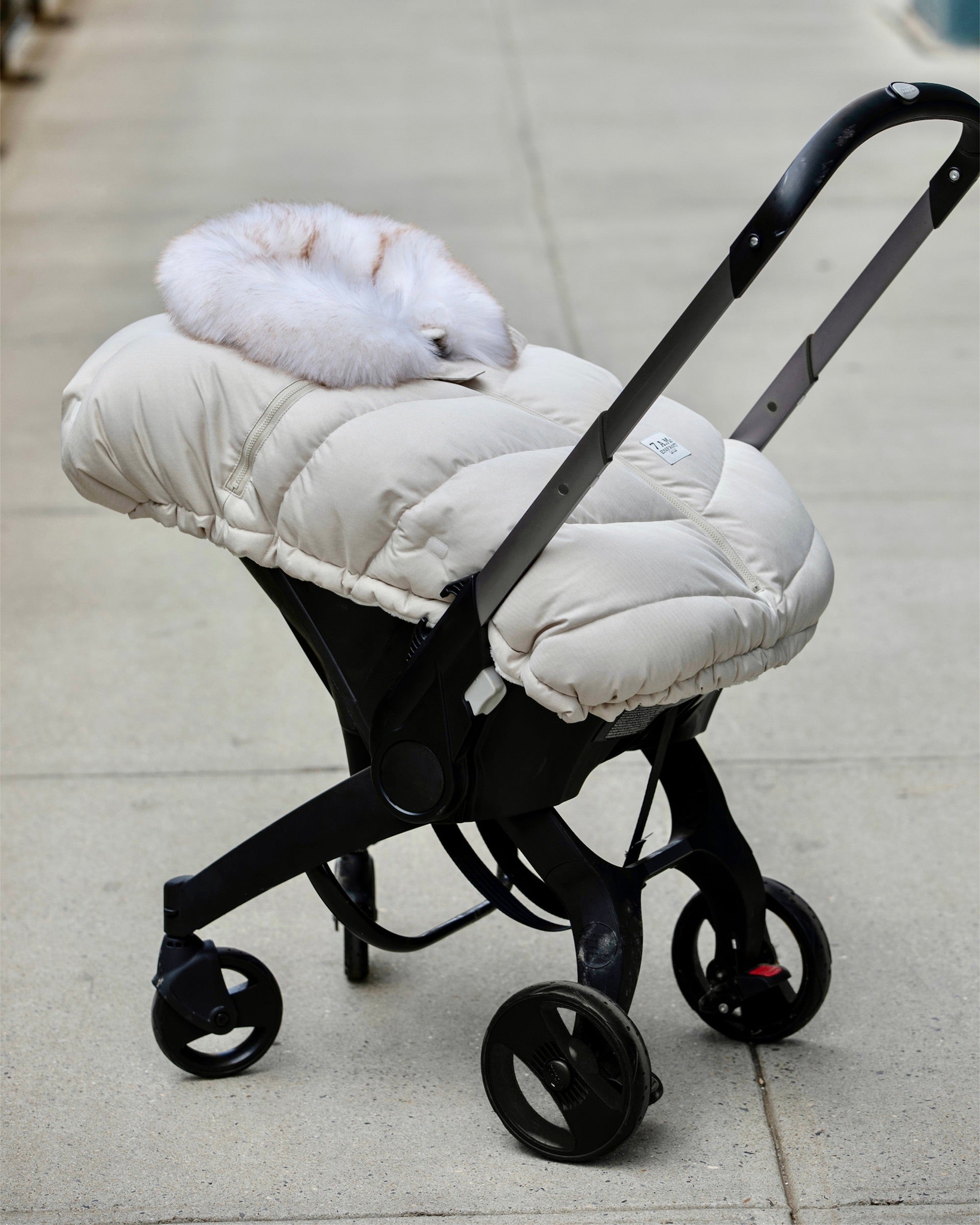 Heather Beige Faux Fur//