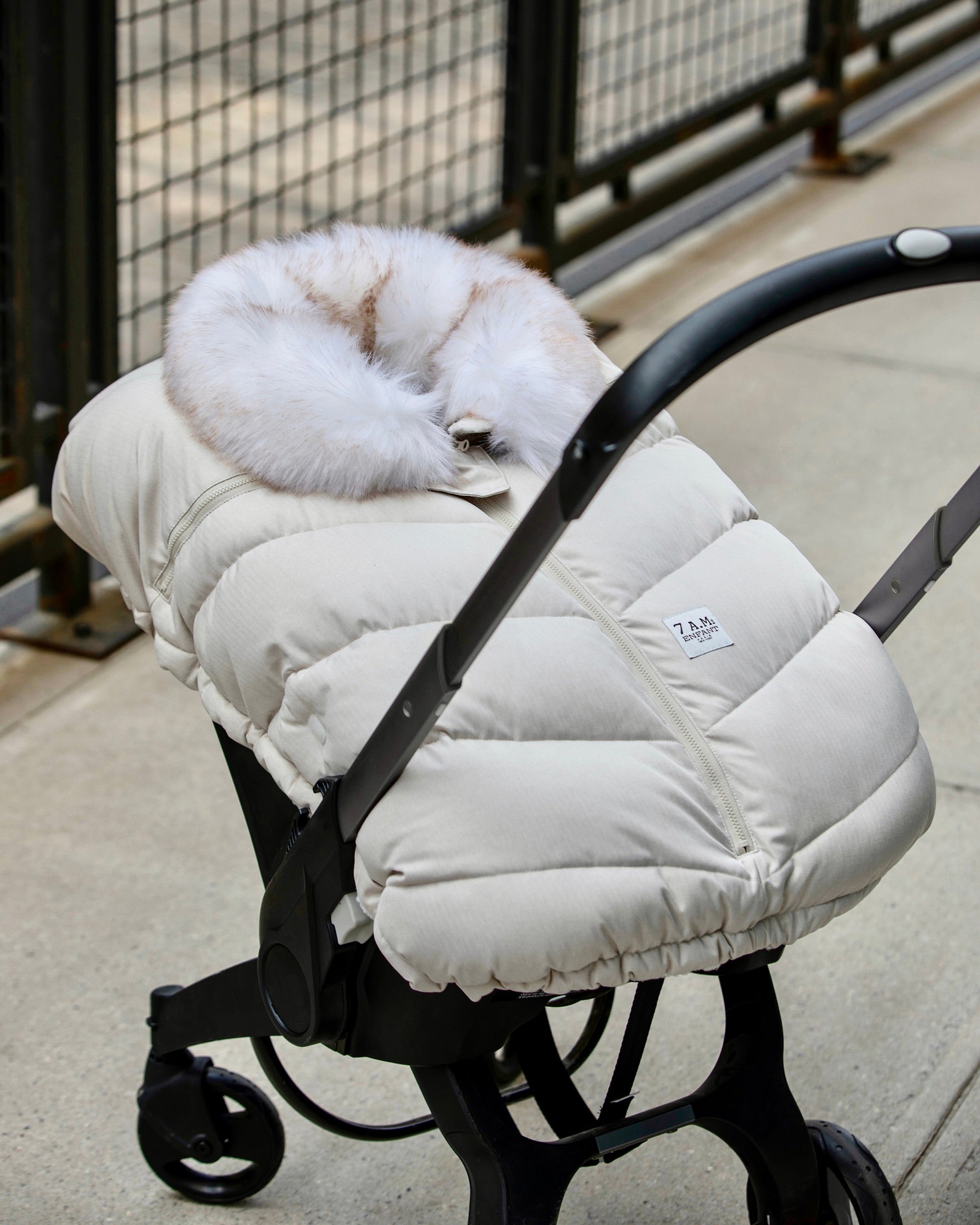 Heather Beige Faux Fur//