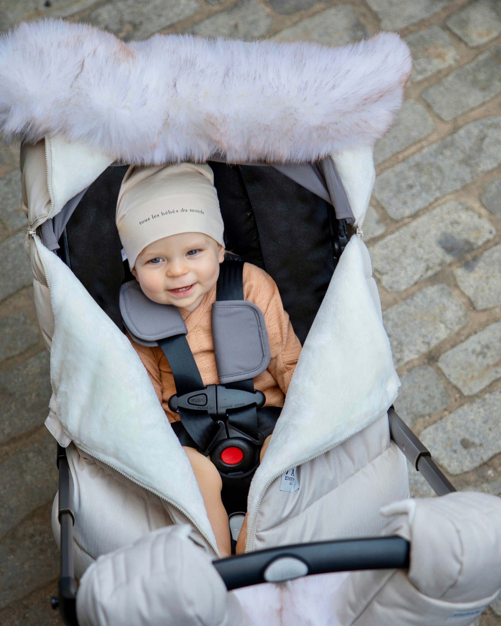 Heather Beige Faux Fur//