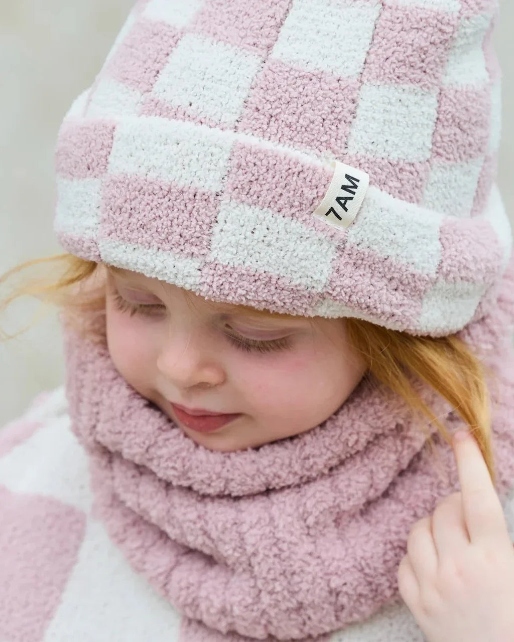 Ecru Ash Rose//
